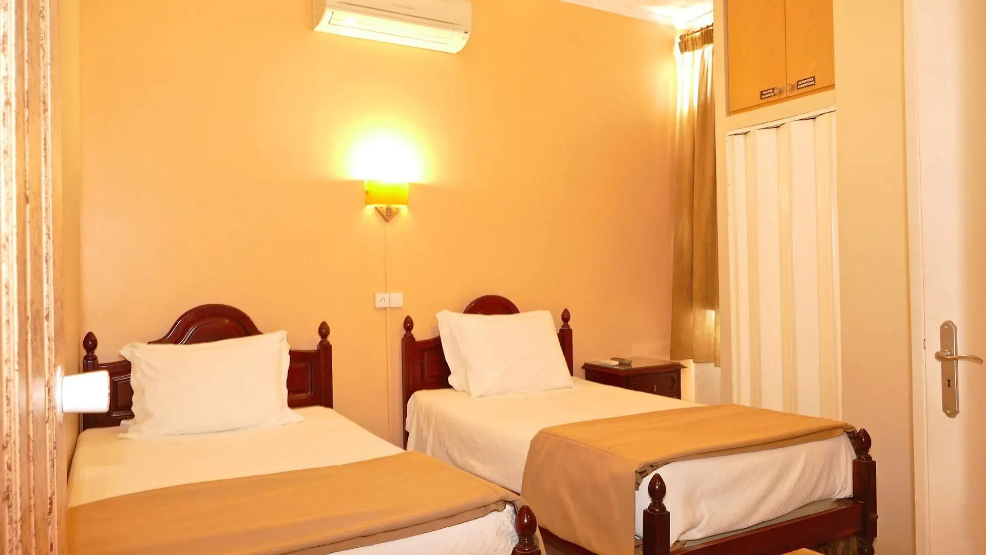 ***  Guest House Sao Filipe Faro Portugal